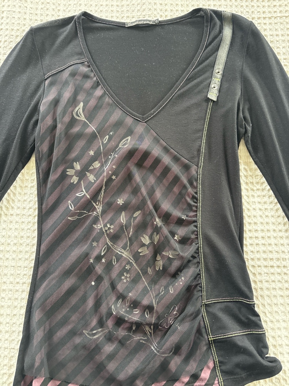 Black Floral-Accent V-Neck Women's Top